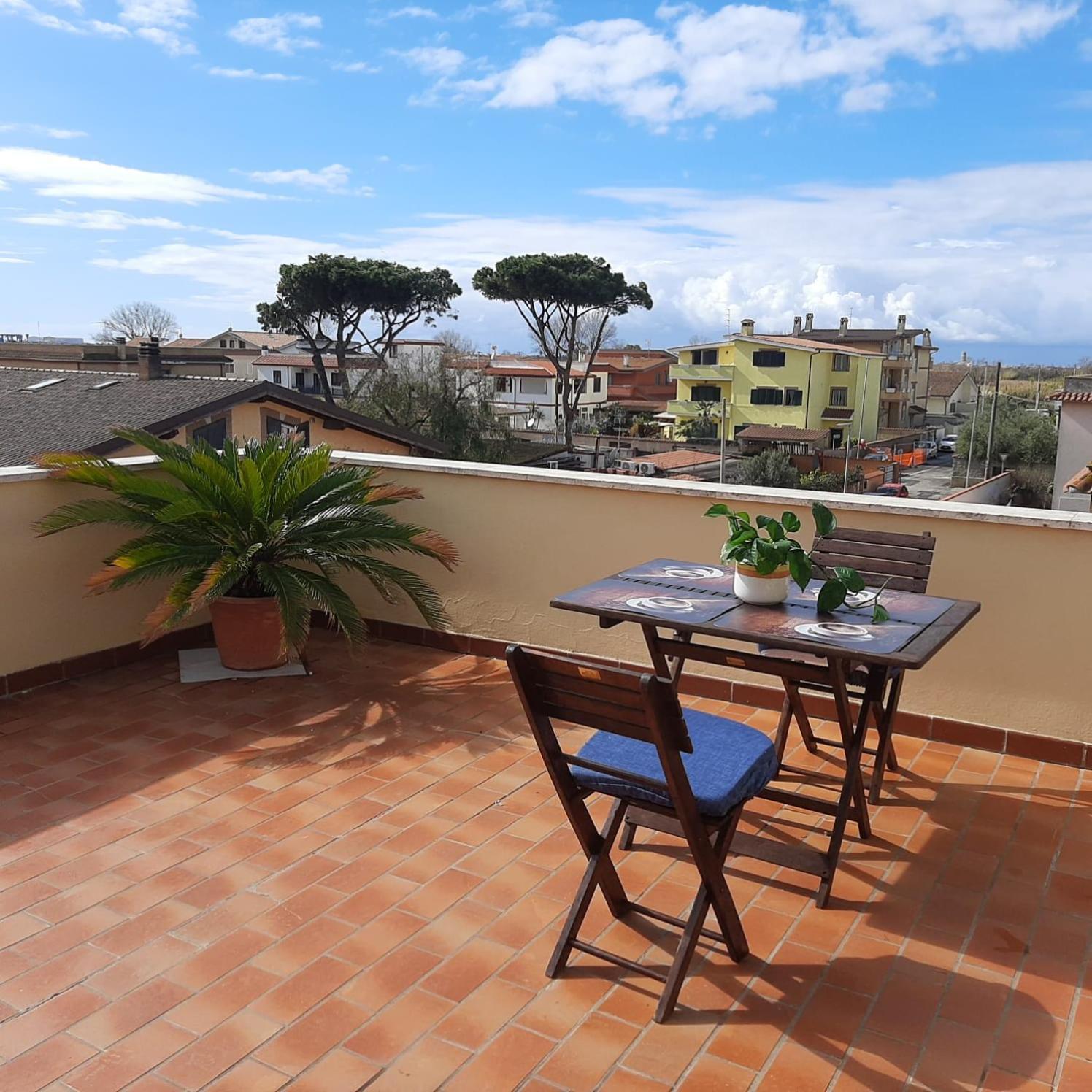 La Terrazza Sul Faro Apartment Fiumicino Luaran gambar