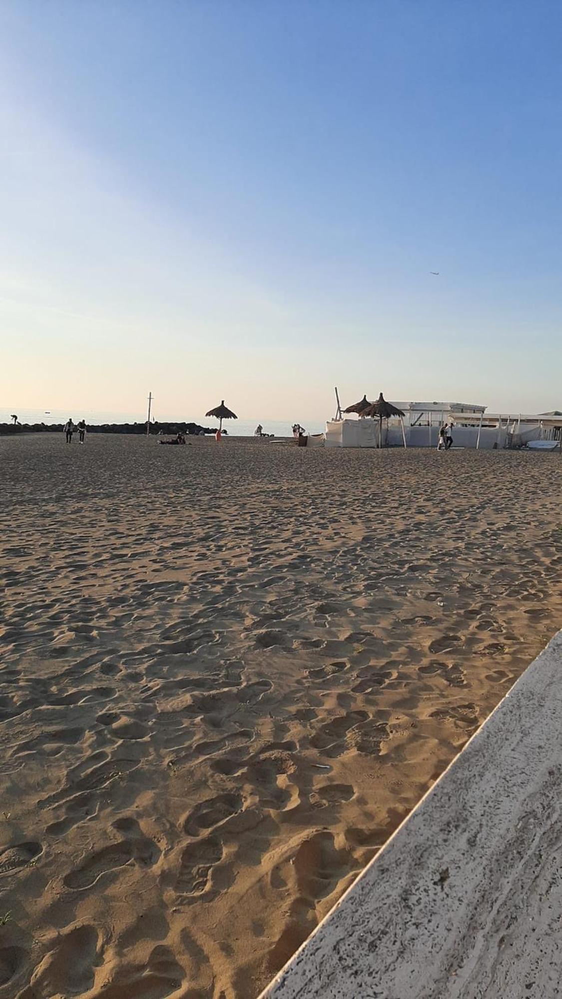 La Terrazza Sul Faro Apartment Fiumicino Luaran gambar